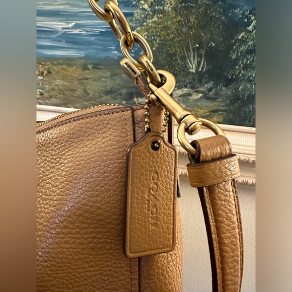 Coach Leather Elle Hobo in Light Saddle and Brass Carriage Logo EUC - Picture 4 of 13